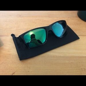 Oakley Jupiter squared sunglasses